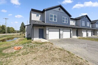 7097 Homestead Rd in Fort Wayne, IN - Building Photo - Building Photo