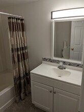 1313 Mason St, Unit Upper Unit in Dearborn, MI - Building Photo - Building Photo