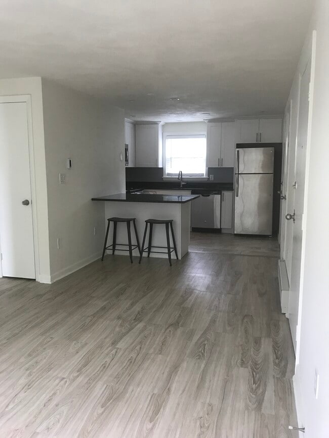 5 Edwards St Apartments and Nearby Beverly Apartments For Rent Beverly, MA