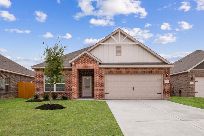 property at 452 Beechwood Hacienda Dr