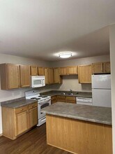 1126 College St in Fargo, ND - Building Photo - Building Photo