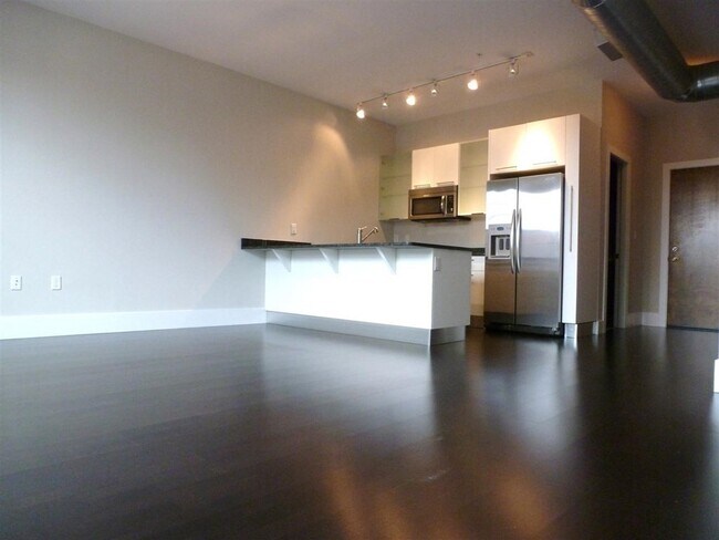 property at 154 W 2nd St