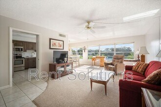 1655 S Highland Ave in Clearwater, FL - Building Photo - Building Photo