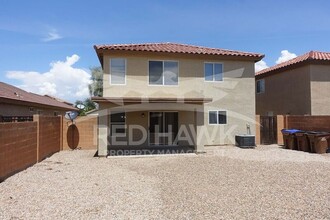 1133 E Rolls Rd in San Tan Valley, AZ - Foto de edificio - Building Photo