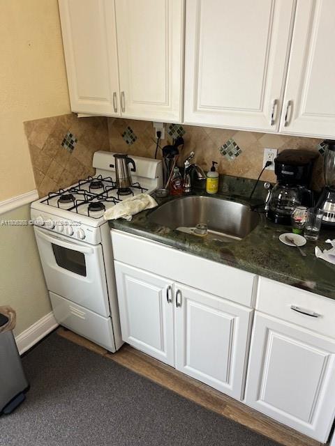 6018 Plunkett St in Hollywood, FL - Foto de edificio - Building Photo