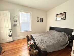 151 E Cottage St, Unit 1 in Boston, MA - Building Photo - Building Photo