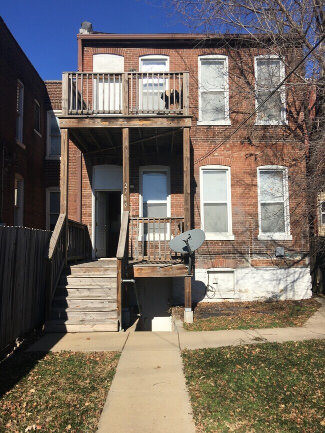 2710 Armand Pl in St. Louis, MO - Building Photo - Building Photo