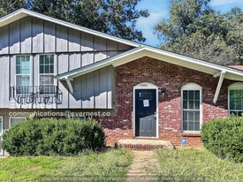 2902 Tall Tree Ln in Adamsville, AL - Building Photo