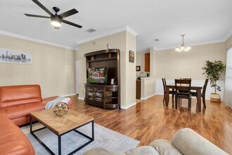 2220 Chianti Pl in Palm Harbor, FL - Building Photo - Building Photo