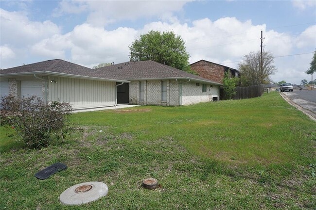 property at 1911 Normal Park Dr