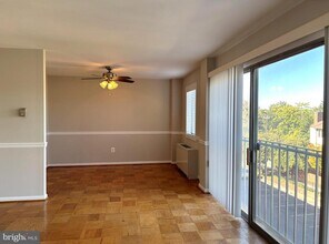 4241 Columbia Pike-Unit -408 in Arlington, VA - Foto de edificio - Building Photo