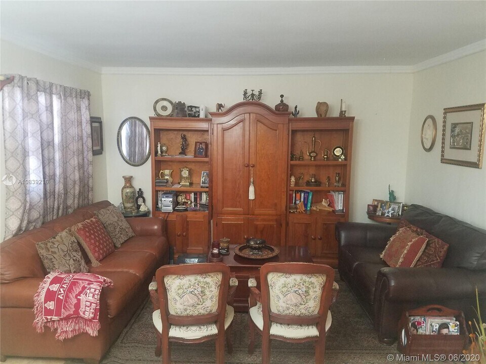 1111 NW 19th Ave-Unit -304 in Miami, FL - Building Photo
