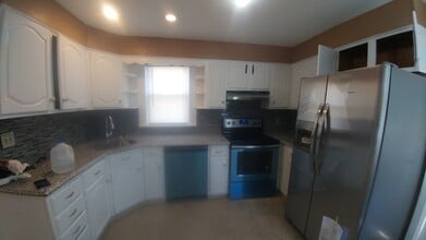 35 Hillside Ave in Mine Hill, NJ - Foto de edificio - Building Photo