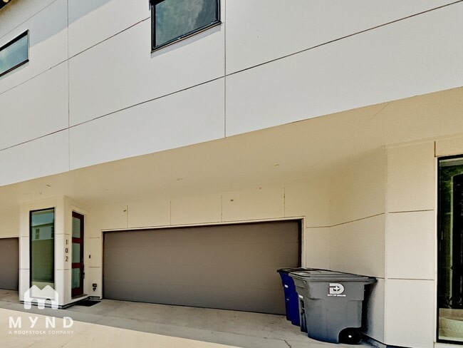 property at 4515 Cabell Dr