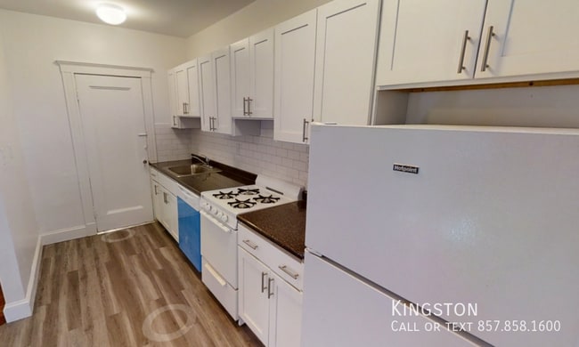 property at 10 Vinal St