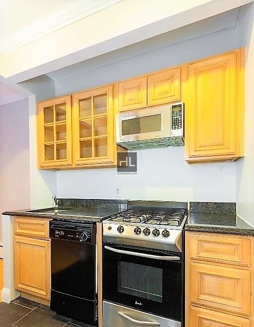 120 Christopher St-Unit -3 in New York, NY - Building Photo - Building Photo