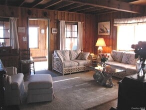 7 Captree in Babylon, NY - Building Photo - Building Photo