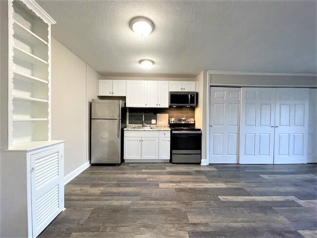 property at 625 Main St