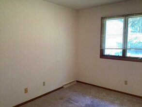 5512 N Cook St in McFarland, WI - Building Photo - Building Photo