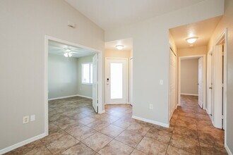 187 Cougar Way in Rotonda West, FL - Building Photo - Building Photo