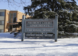 Fremont Court Apartments in Bloomington, MN - Building Photo - Building Photo