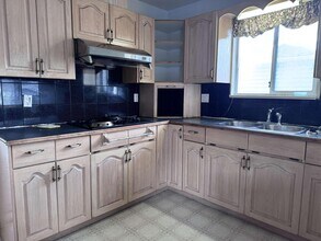 15297 92 St in Surrey, BC - Building Photo - Building Photo