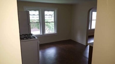 46 1/2 S 6th St in Sharpsville, PA - Building Photo - Building Photo