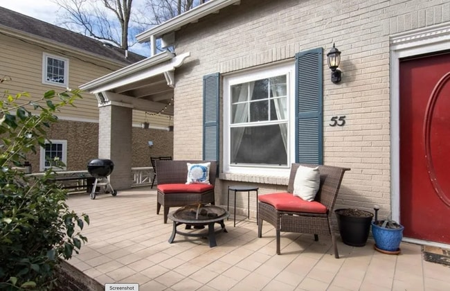 55 Westover Dr, Unit Apartment A in Asheville, NC - Foto de edificio - Building Photo