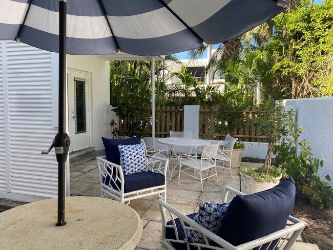 424 Chilean Ave-Unit -1 in Palm Beach, FL - Building Photo - Building Photo