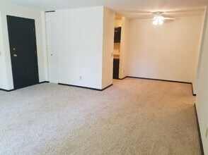 Monona Village Apartments in Monona, WI - Building Photo - Building Photo