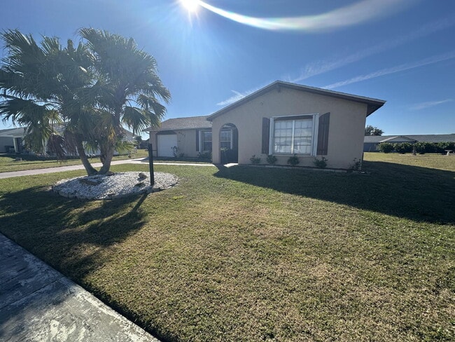 6271 Coniston St in Port Charlotte, FL - Building Photo - Building Photo