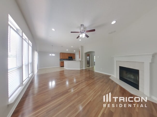 495 Apple Creek Dr in Jacksonville, FL - Building Photo - Building Photo