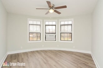 727 Saint Johns Ave, Unit A06C in Highland Park, IL - Foto de edificio - Building Photo