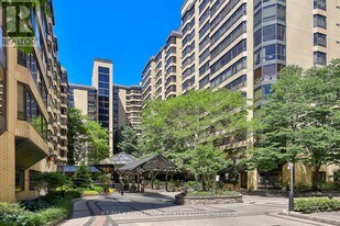 211 St Patrick St in Toronto, ON - Building Photo