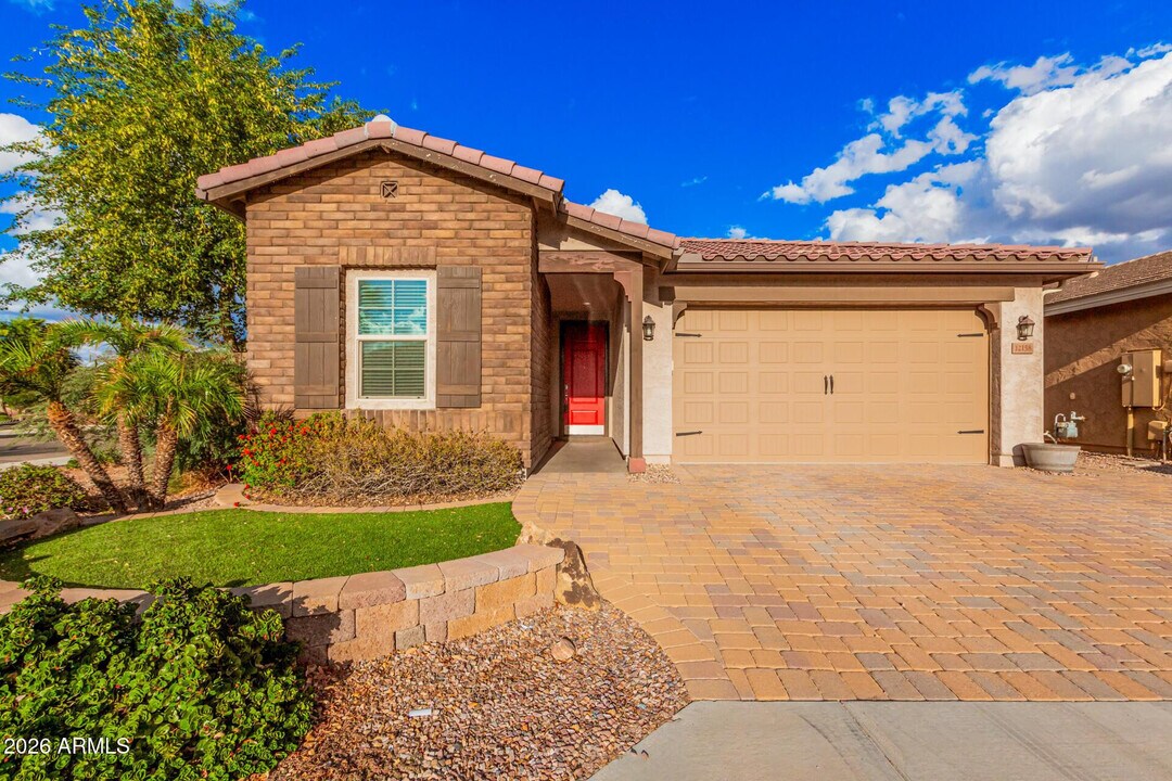 12158 W Desert Moon Way in Peoria, AZ - Building Photo