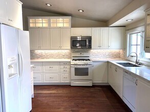 2930 Parkland Dr in Sparks, NV - Building Photo - Building Photo