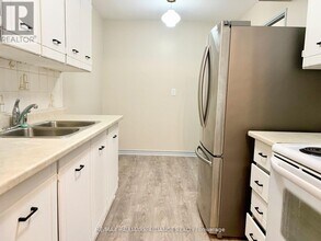 101 Prudential Dr in Toronto, ON - Building Photo - Building Photo