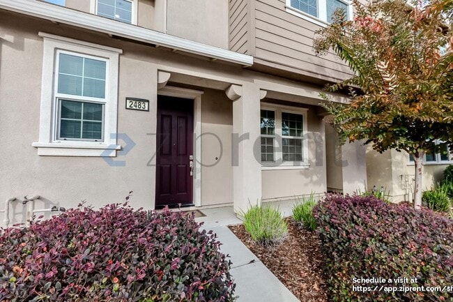 2483 Judith Resnik Ave in Sacramento, CA - Building Photo - Building Photo