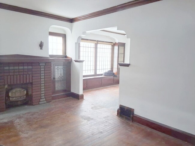 property at 13705 Glendale Ave