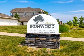 Ironwood in Altoona, IA - Foto de edificio - Building Photo