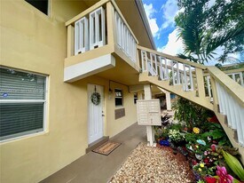 811 NE 14th Pl in Fort Lauderdale, FL - Building Photo
