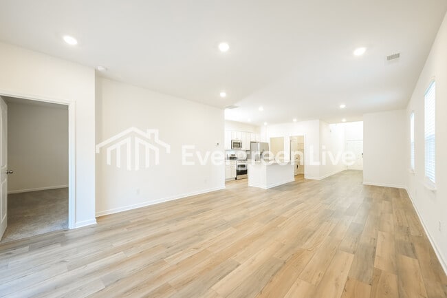 2476 Lennox Rd SE in Conyers, GA - Building Photo - Building Photo