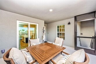 17500 Opal Sand Dr, Unit 207 in Venice, FL - Foto de edificio - Building Photo