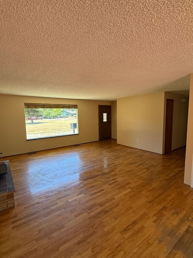 property at 1408 Corna Ave