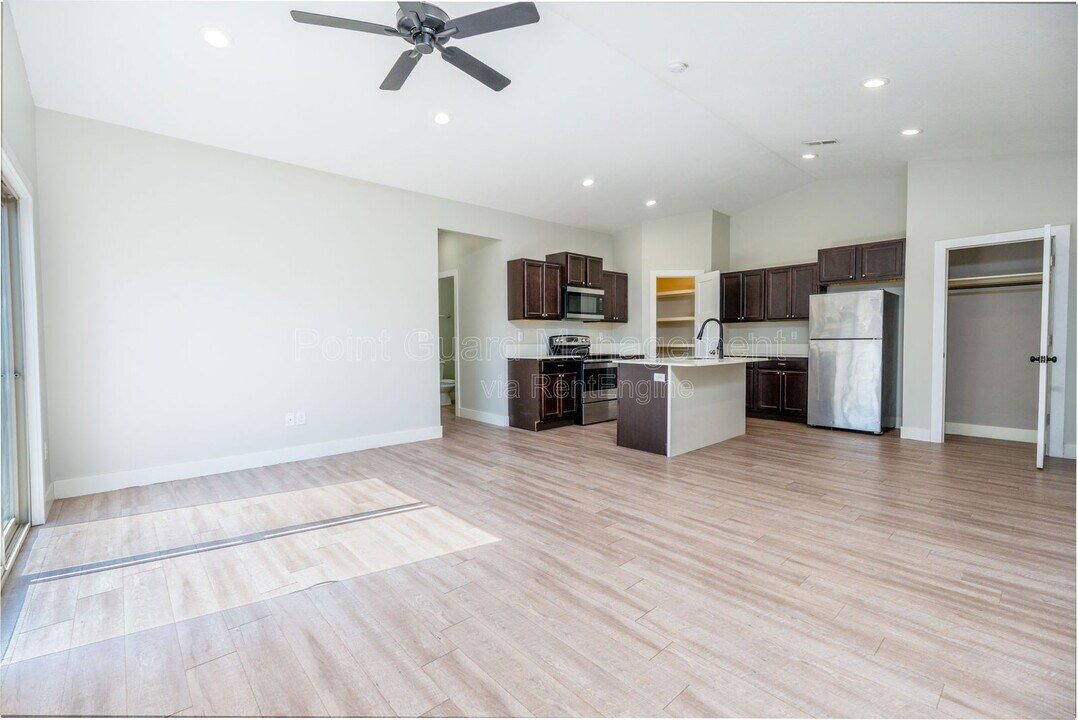 3412 E Aster St in Derby, KS - Building Photo