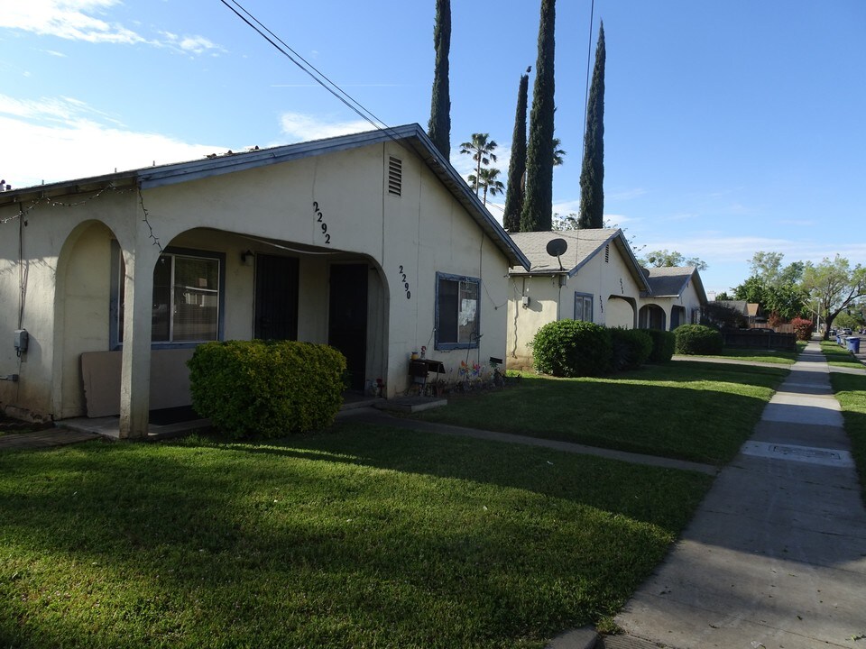 2240-2922 Glen Ave in Merced, CA - Foto de edificio