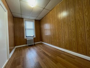 266 Jericho Turnpike in Mineola, NY - Building Photo - Building Photo
