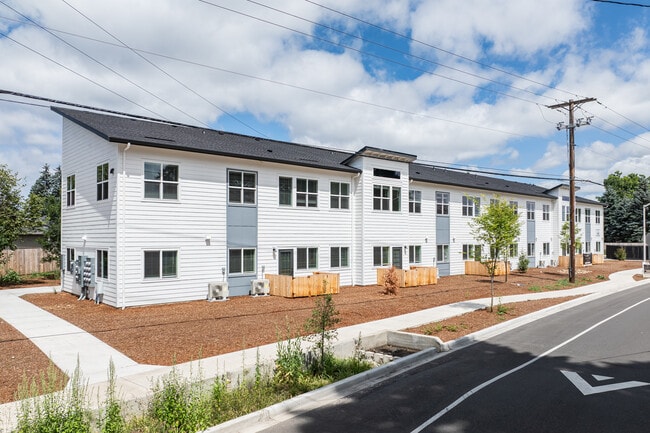 Stunning 1, 2, and 3 Bedroom Apartment Homes in Vancouver, WA - Building Photo - Building Photo