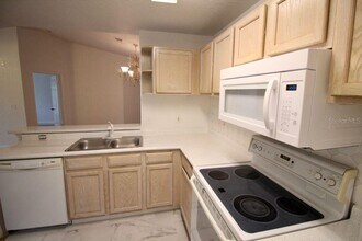 8903 Latrec Ave in Orlando, FL - Building Photo - Building Photo