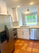 935 Honeytree Ln in Wellington, FL - Building Photo - Building Photo